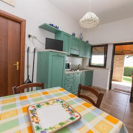 Studio In Montefiascone/latium 26486 Appartement *